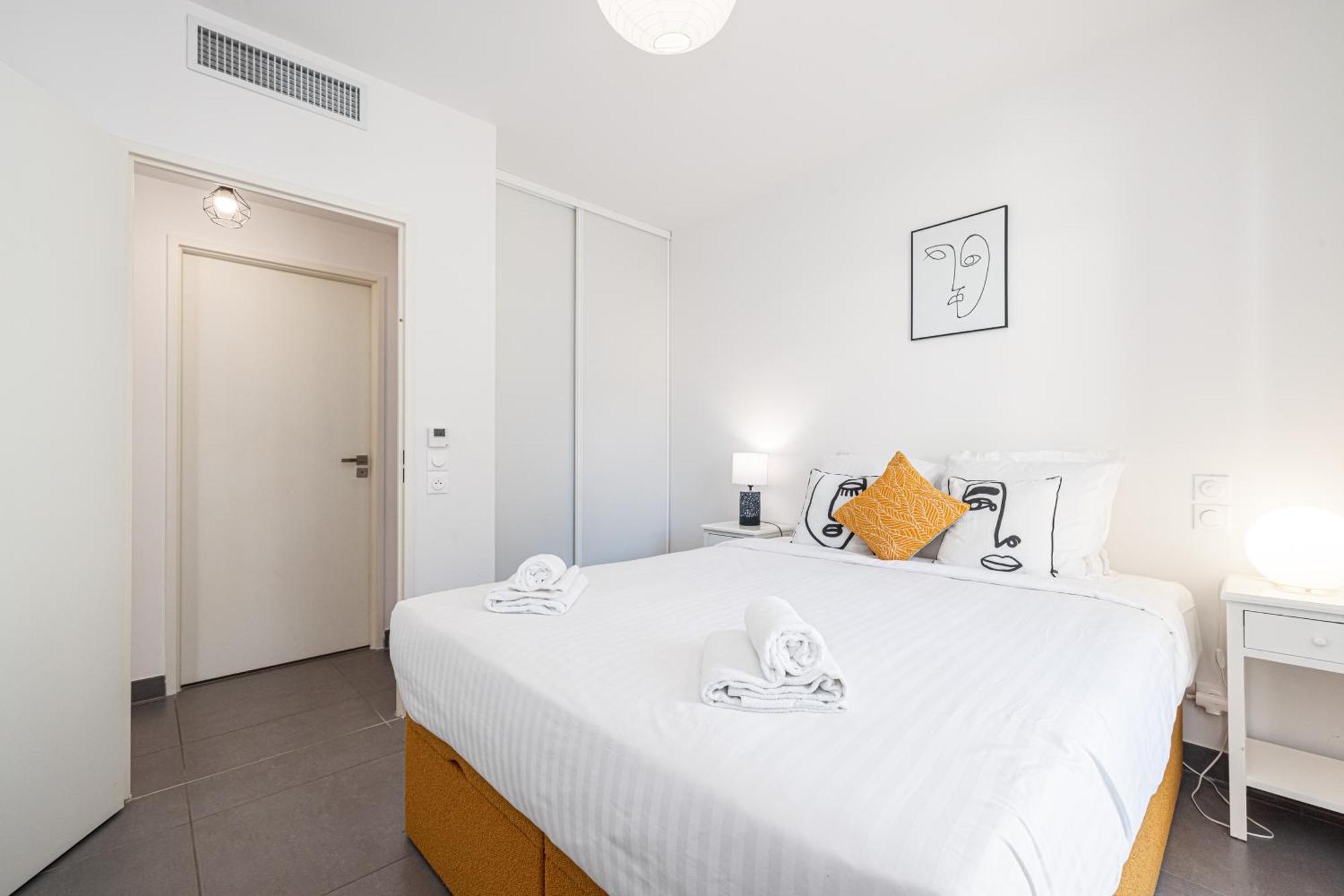 Queen Riviera : Climatisation, Parking, Terrasse Menton Exterior foto